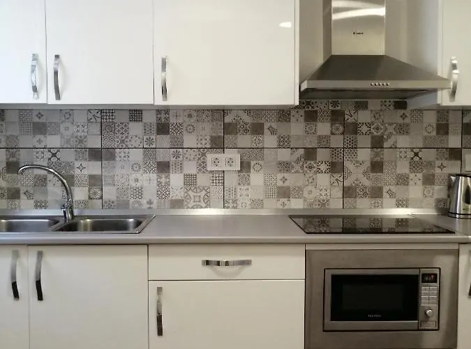 Homeforguest Bioma Modern & Minimalist *